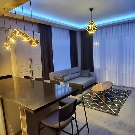 Tam Merkezde Yepyeni Bir Daire Provincia di Provincia di Istanbul Esterno foto